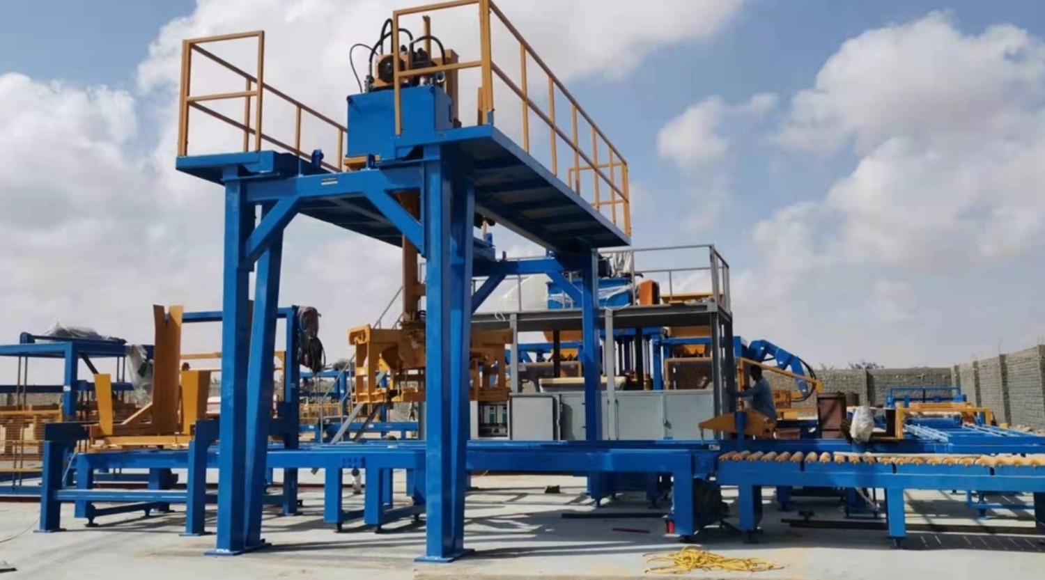 Honcha Marathon 64 fully automated concrete block-making plant for high-volume production